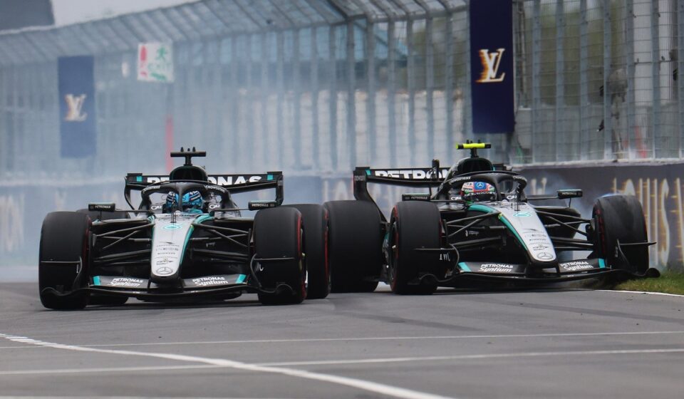 Antonelli profite de l'abandon de Russell après un duel chaud, Hamilton et Verstappen sur le podium