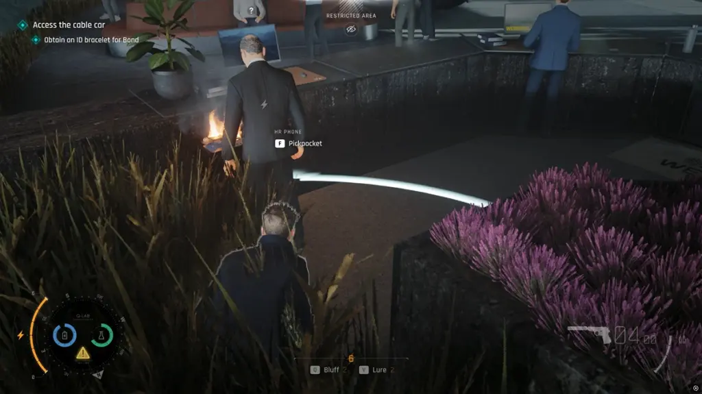 Pickpocketear en 007 First Light
