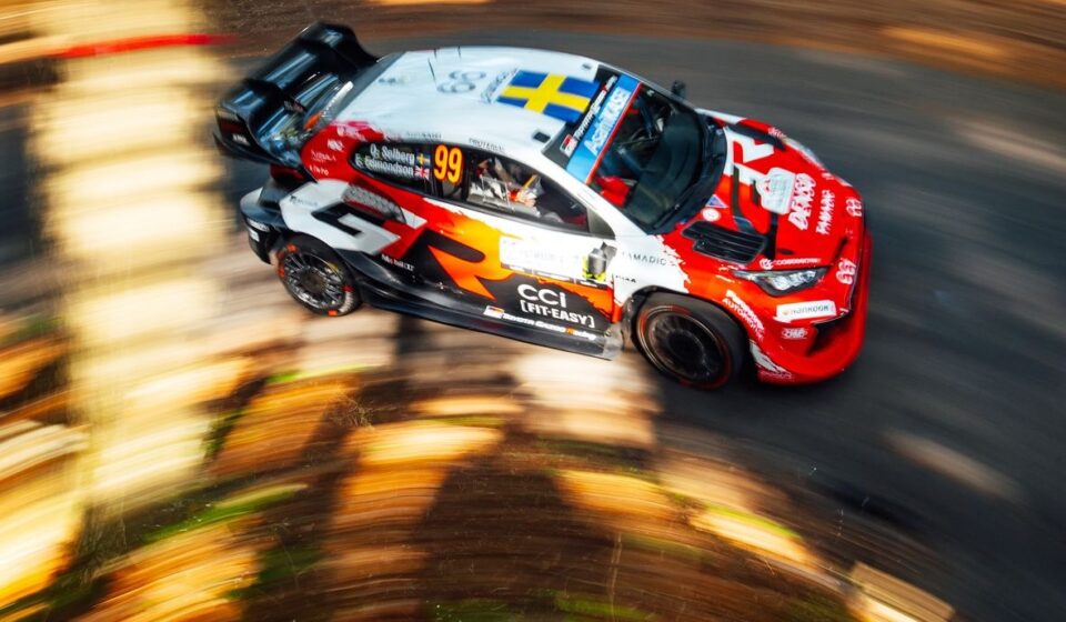 Solberg sort de la route au Rallye du Japon