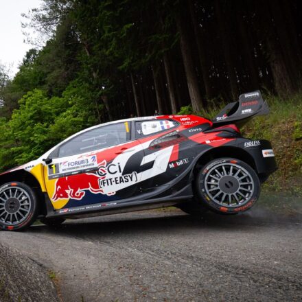 Ogier frustré par les pneus Hankook pour sa dernière en Rally1 sur asphalte