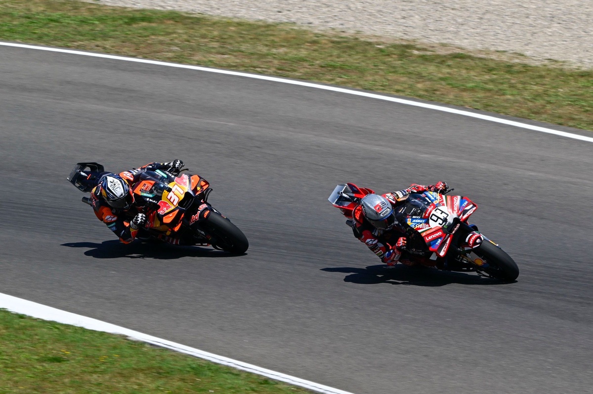 Comment Acosta a cherché à profiter de sa position derrière Márquez