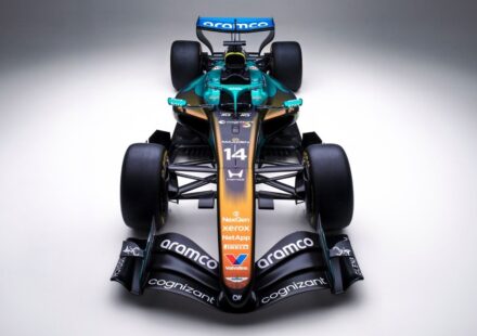 Aston Martin dévoile une livrée spéciale irisée pour le GP de Monaco