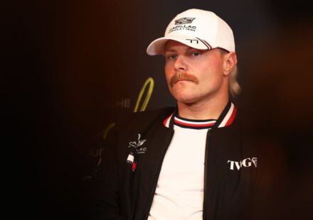 "Dommage d'inventer des conneries pareilles" : Bottas balaie les rumeurs sur son avenir