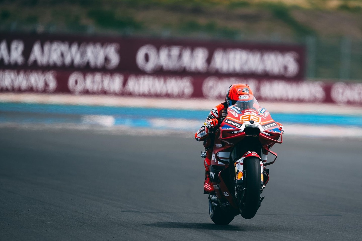 Márquez se montre, devant Di Giannantonio et Acosta