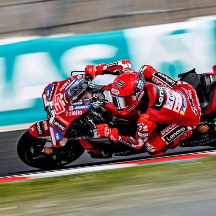 Marc Márquez chute puis signe la pole en Hongrie !