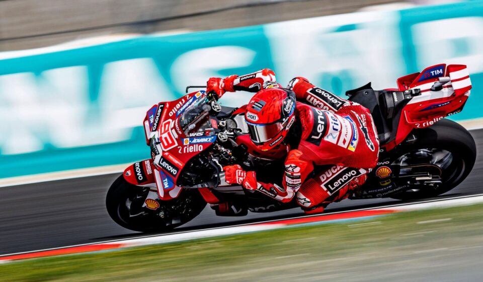 Marc Márquez chute puis signe la pole en Hongrie !