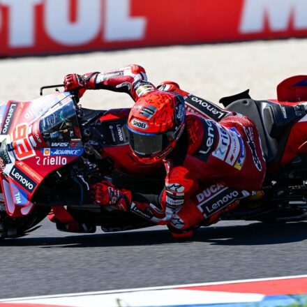 Márquez se surprend mais fera "très attention" en course
