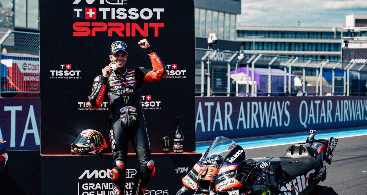Bezzecchi "chanceux" d'être troisième avec une Aprilia endommagée