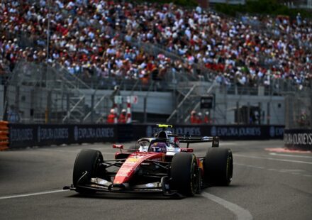 Hamilton "très loin du compte" avec une Ferrari "totalement différente"