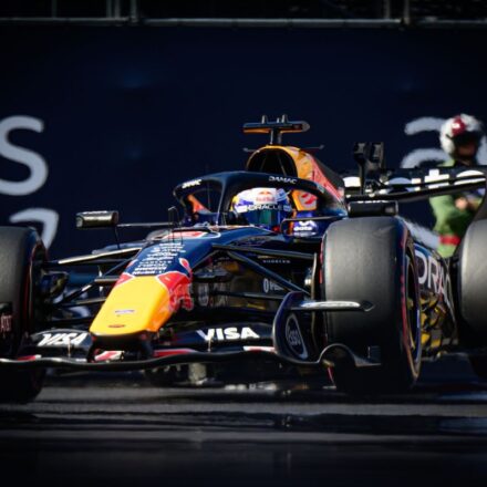 Verstappen trahi par le moteur Red Bull dès le tour de formation à Monaco