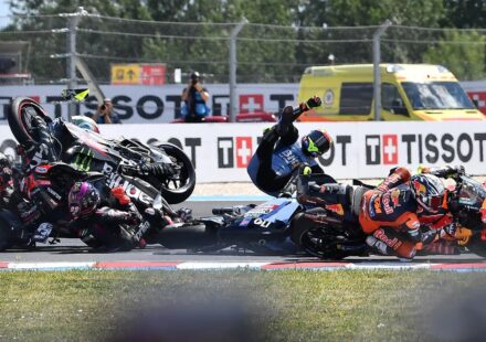 Jorge Martín pénalisé après la chute du départ
