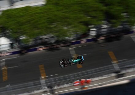 Au milieu du bazar, Aston Martin et Alonso inscrivent leur premier point
