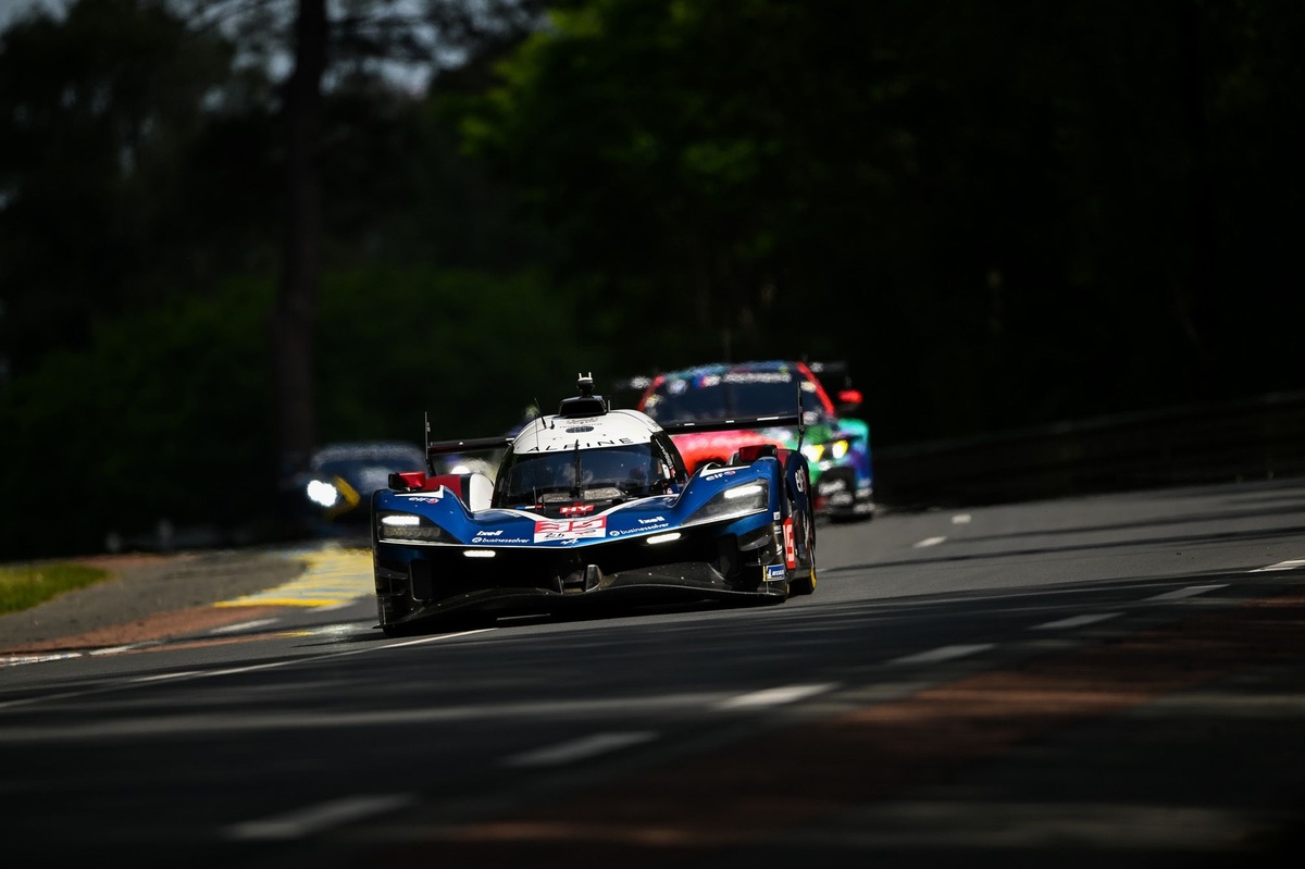 Alpine dans sa bulle au Mans : "Si tu tiens compte des autres, tu te perds"
