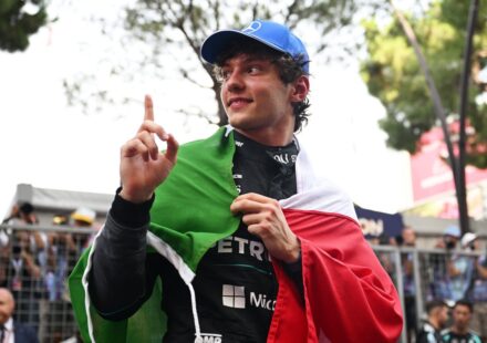 Antonelli revient sur sa période "sombre" de 2025 : "Il y avait des rumeurs de transfert"
