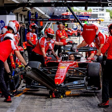 Ferrari dévoile un gros package d'évolutions dans sa poursuite de Mercedes