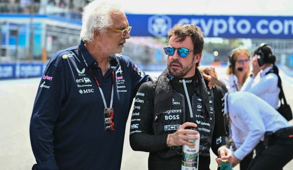 Alonso (encore) de retour chez Alpine ? La drôle de rumeur du paddock de Barcelone