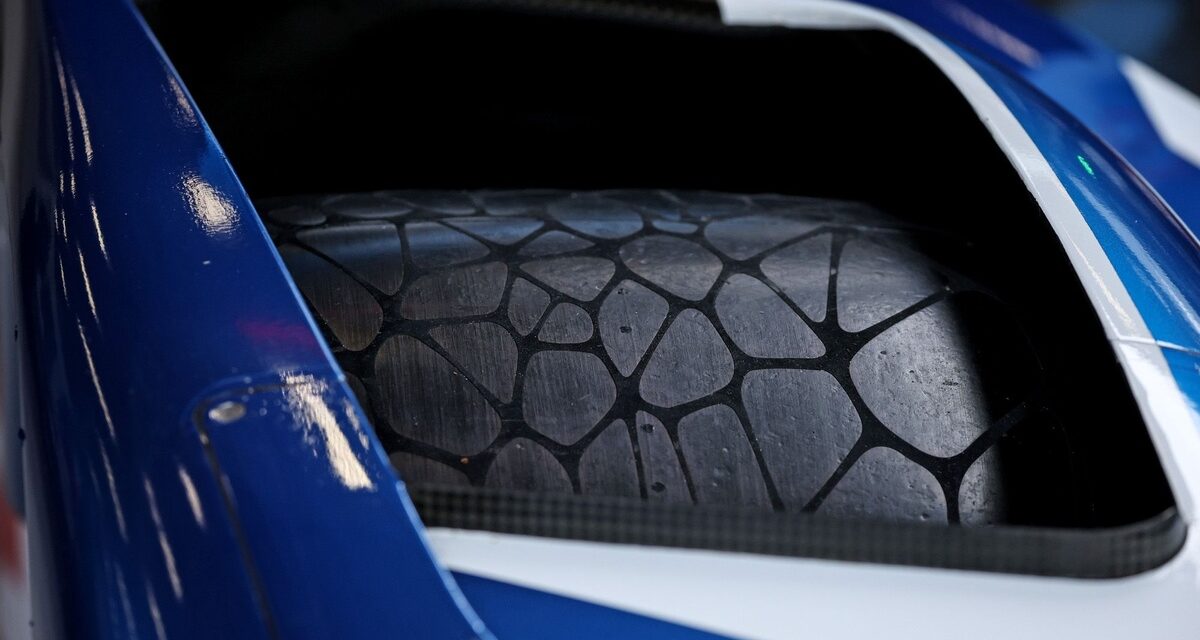 C'est quoi ces dessins sur les pneus des Hypercars aux 24 Heures du Mans ?