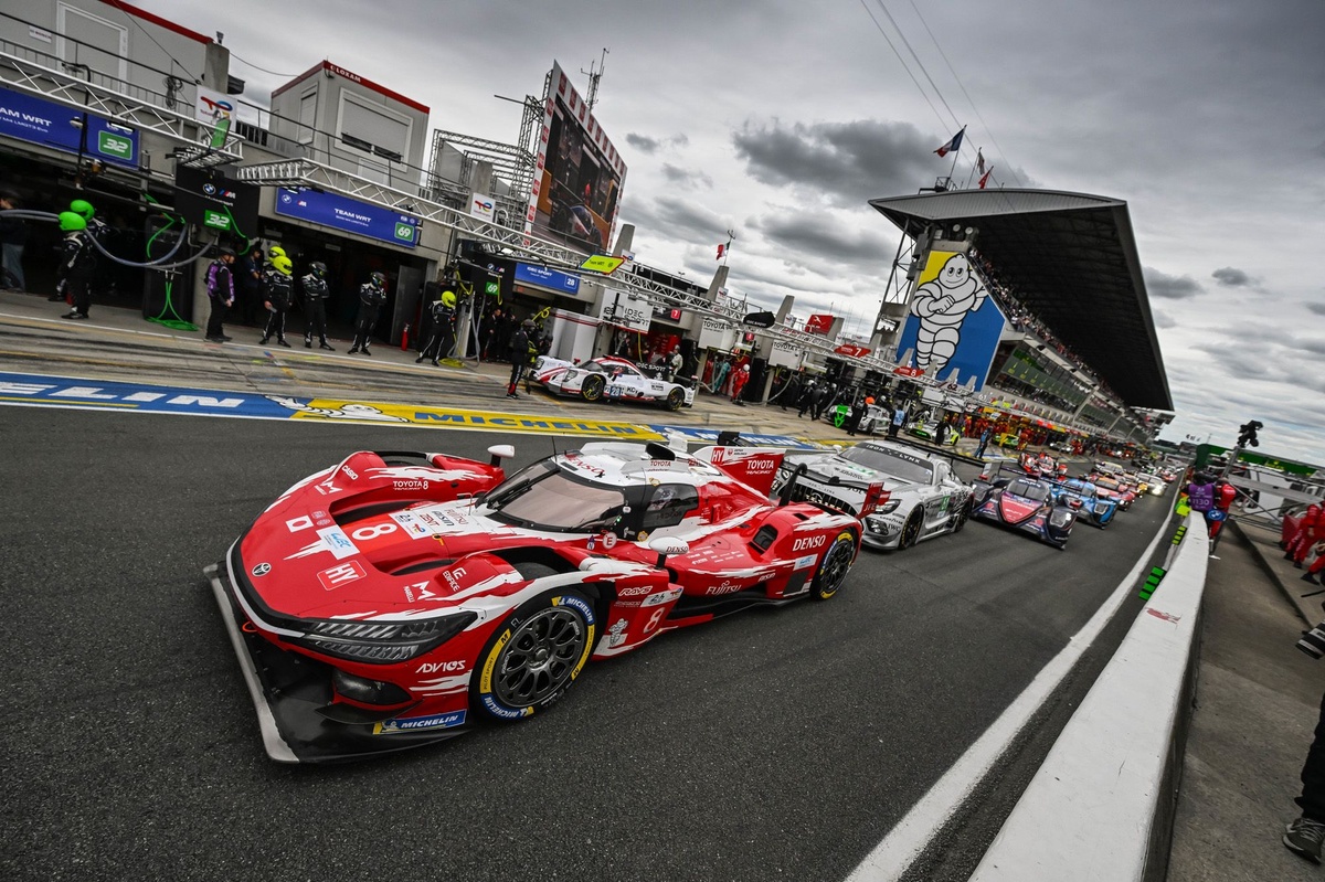 Toyota impose son rythme au Mans, Ferrari sous tension