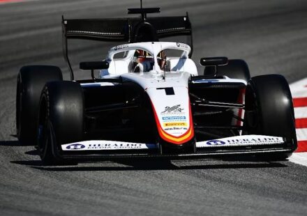 Le Français Théophile Naël s'offre sa première victoire en F3 à Barcelone