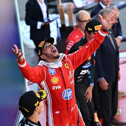 Hamilton ému de gagner avec Ferrari : "Un rêve presque impossible"
