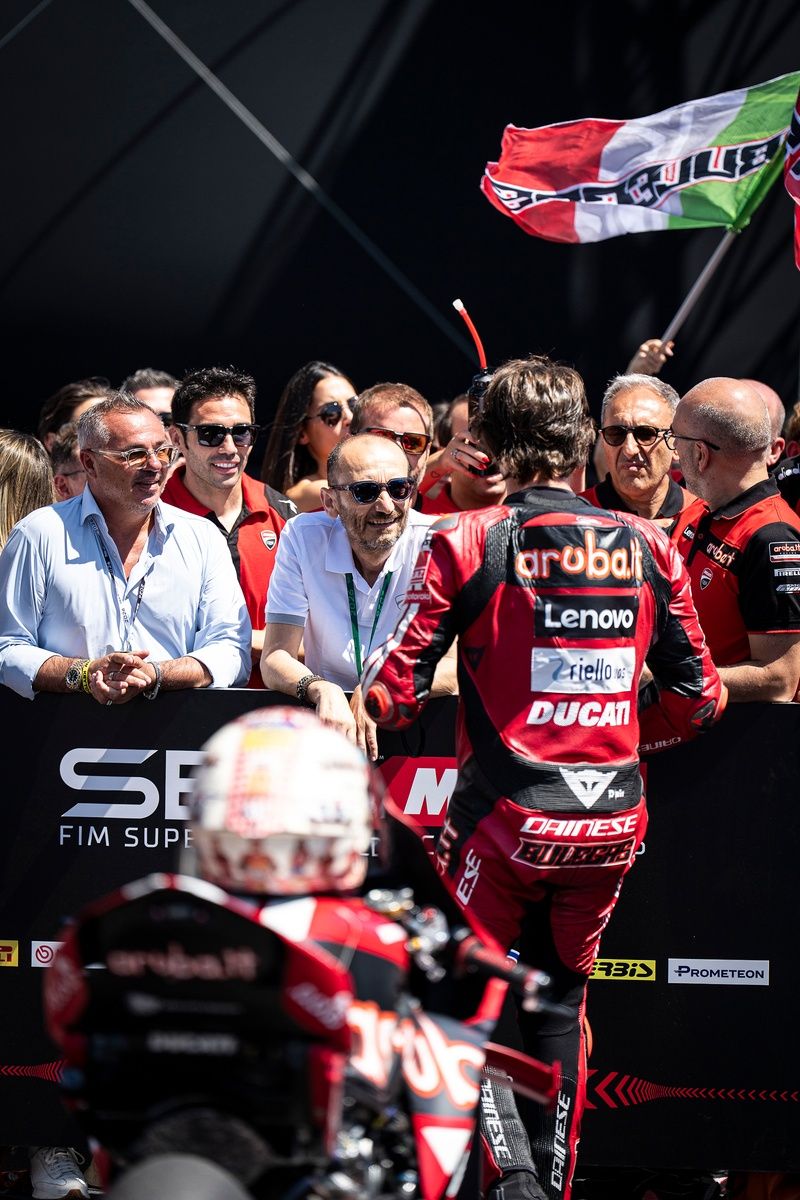 Nicolo Bulega, Aruba.it Ducati, con Claudio Domenicali, PDG Ducati
