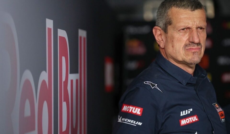 Steiner fermement opposé au passage à une seule moto : "Je ne comprends pas"