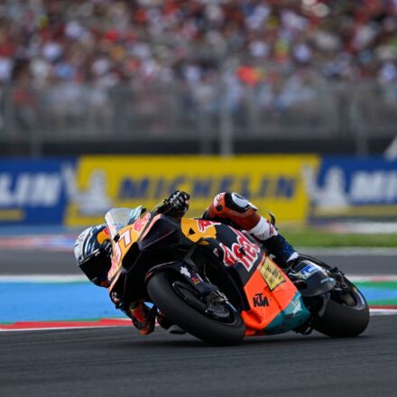 KTM demande à Acosta de tester sa moto 2027 malgré son départ pour Ducati