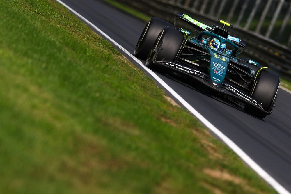 Alonso en el AMR25