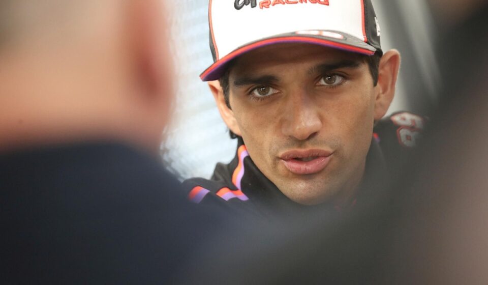 Martín aimerait qu'Aprilia le défende comme Bezzecchi