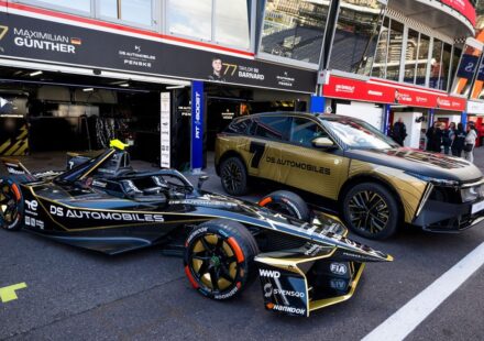 La DS N°7 prend la route et la Formule E s’invite à bord !