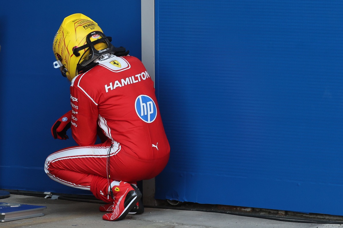 Vasseur tempère les ambitions de titre de Lewis Hamilton