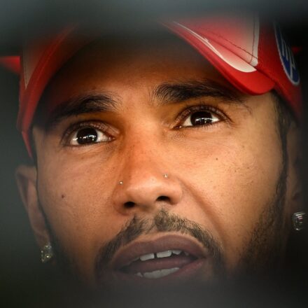 Lewis Hamilton s'insurge face aux coûts "insensés" du karting