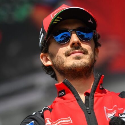 Bagnaia dit avoir "poussé" pour obtenir un contrat de 4 ans avec Aprilia