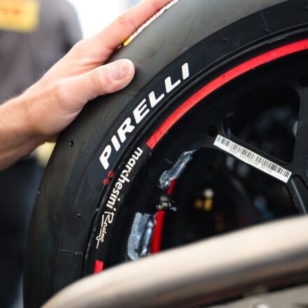 Le pneu Pirelli a un fonctionnement "complètement inverse" du Michelin