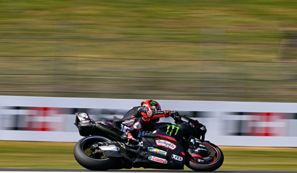 Bezzecchi mène un triplé Aprilia avant les qualifications