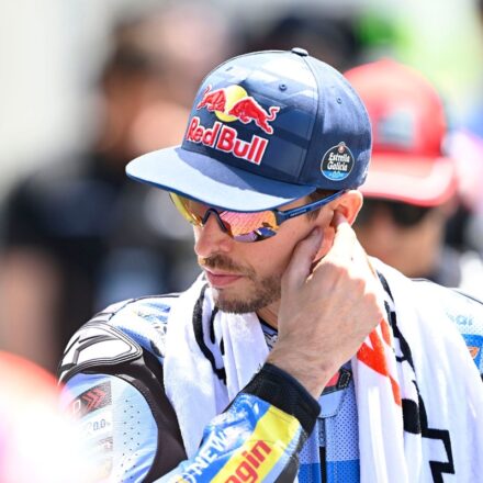 Álex Márquez au bout de ses forces pour finir la course à Assen