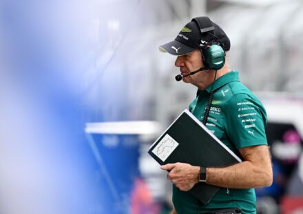 Retards et outils datés : Adrian Newey analyse le fiasco Aston Martin