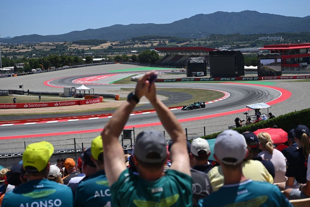 Fernando Alonso en la pista de Barcelona