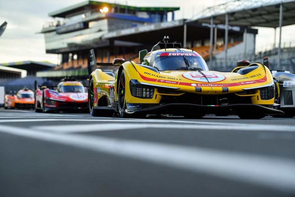 La Ferrari n°83 de los defensores del título en el 24 Horas del Mans