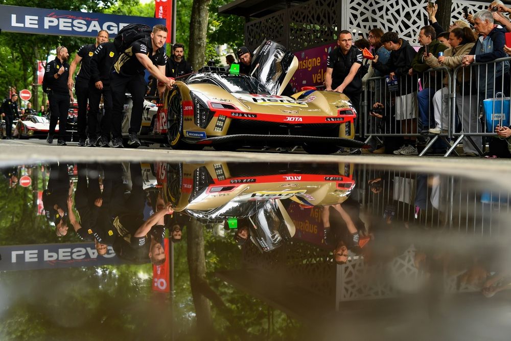 Equipo Cadillac preparado para el desafío en Le Mans