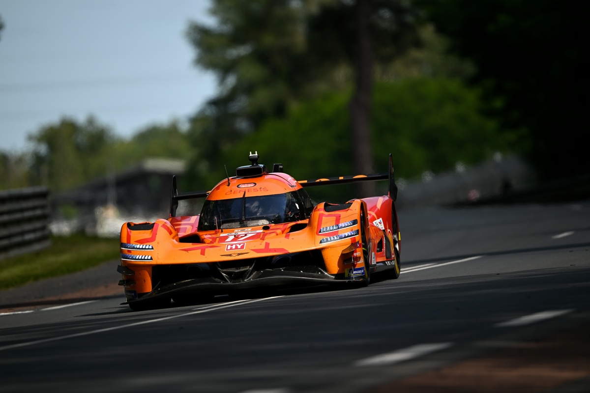 Escuela de la GMR‑001 de Genesis Magma Racing