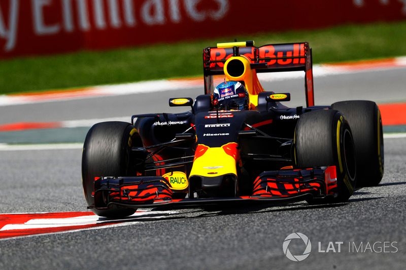 Max Verstappen ganó su primer GP en Barcelona hace diez años