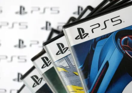 PlayStation 5 disc boxes