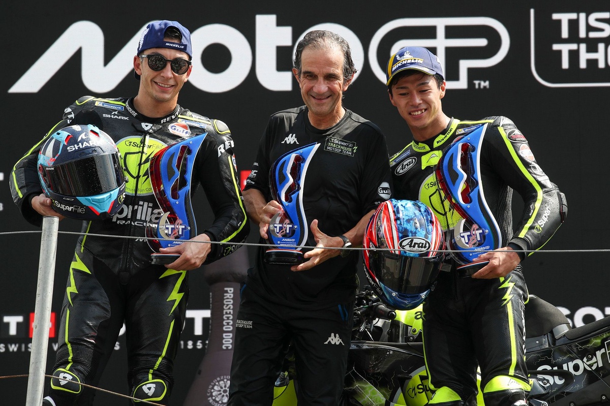 Comment les pilotes Trackhouse ont battu les officiels Aprilia à Assen