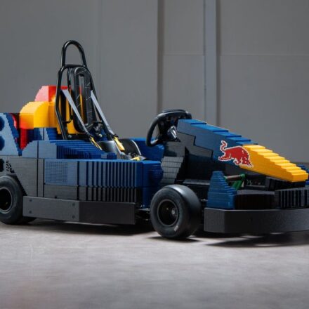 Verstappen pas enchanté par la parade avec les karts Lego