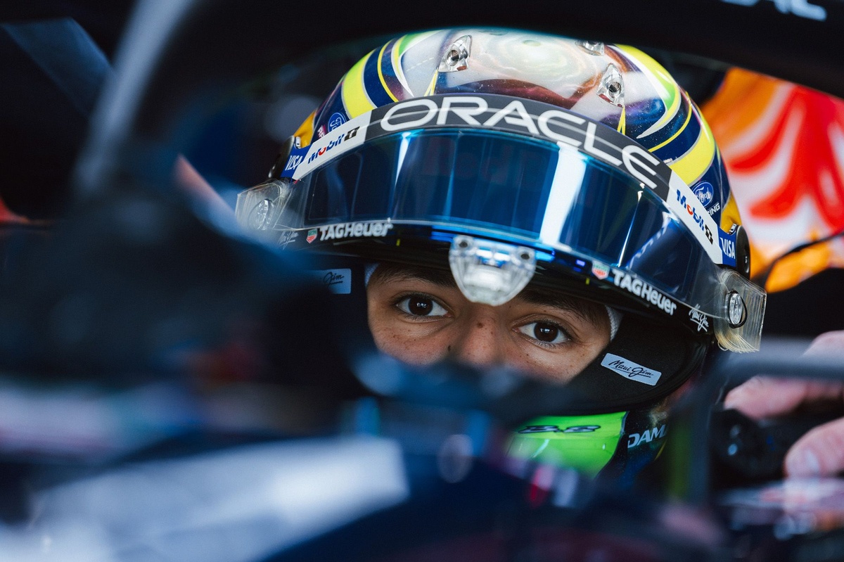 Hadjar bat Verstappen mais estime que "ça sent mauvais" pour la course