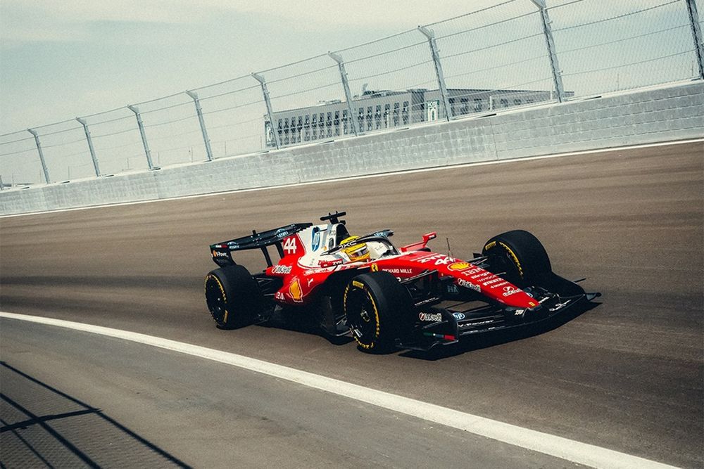 Ferrari poso sus ruedas sobre el primer circuit español