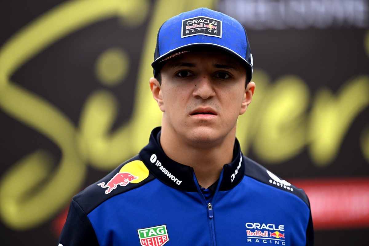 Isack Hadjar penalizado: arranca desde último puesto en el circuito de Spa.