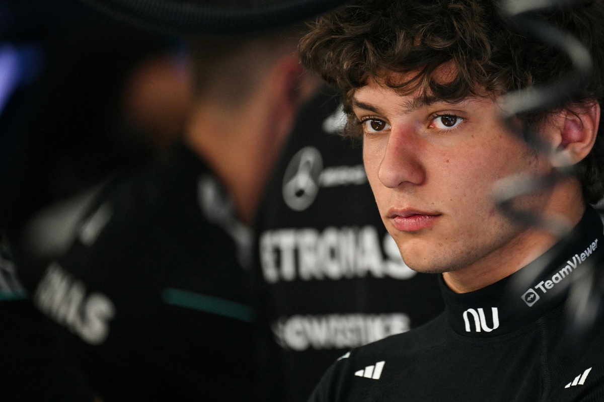 Antonelli s'est excusé auprès de Sainz après l'avoir traité "d'idiot"