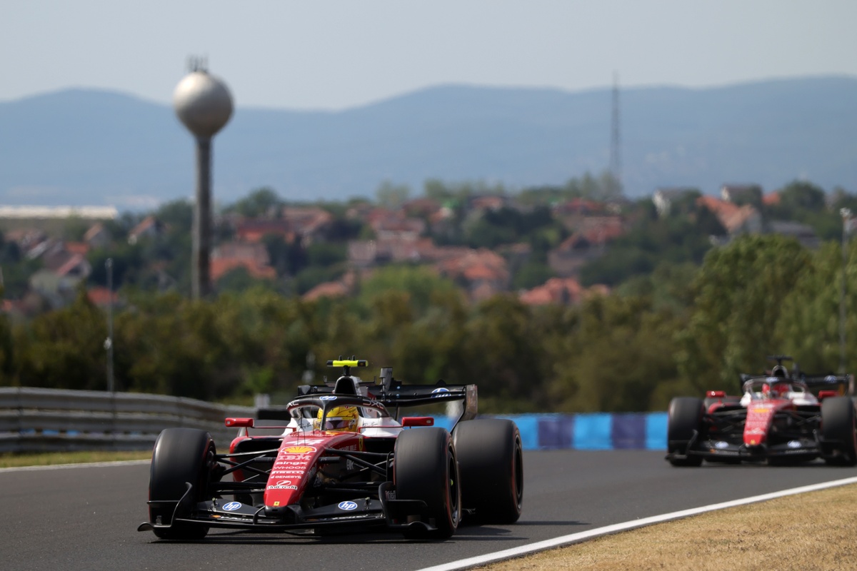 Vasseur se enfada por la mala actuación de Ferrari: ‘Cometimos demasiados errores’